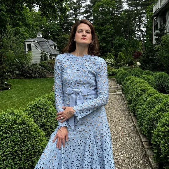 Asymmetrical Guipure dress by Oscar De La Renta - Picture 6 of 6